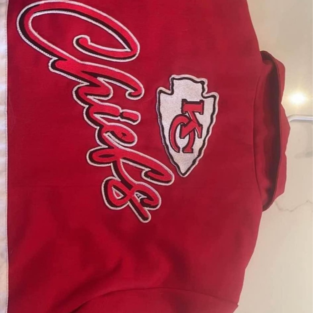 Large chiefs jacket - Picture 3 of 3